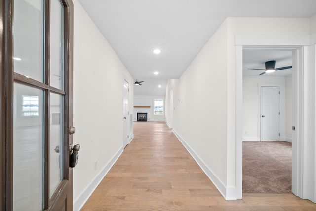 937 Bankside Dr, Clarksville, TN 37043