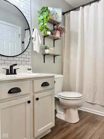 12245 Pebble Street UNIT 600, Fishers, IN 46038