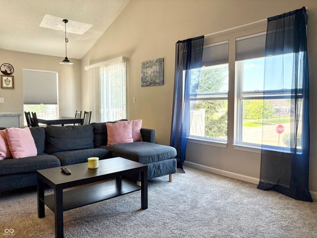 12245 Pebble Street UNIT 600, Fishers, IN 46038