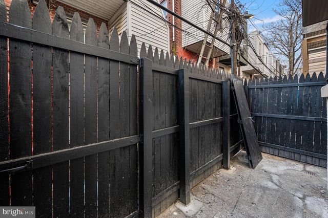 1826 S ALDEN ST, Philadelphia, PA 19143