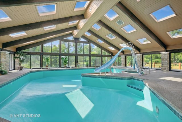 153 Algonquin Road, Barrington Hills, IL 60010