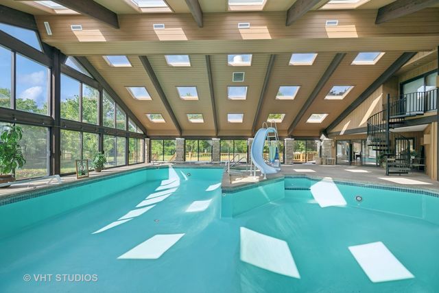 153 Algonquin Road, Barrington Hills, IL 60010