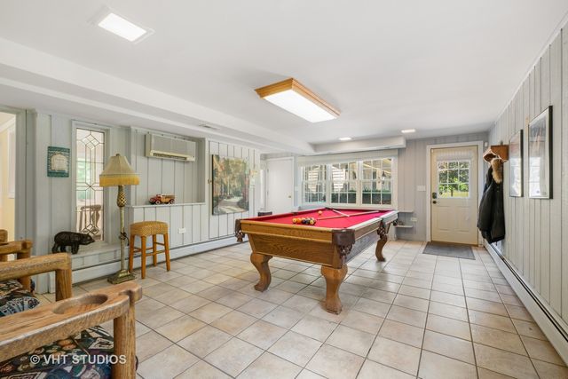 153 Algonquin Road, Barrington Hills, IL 60010