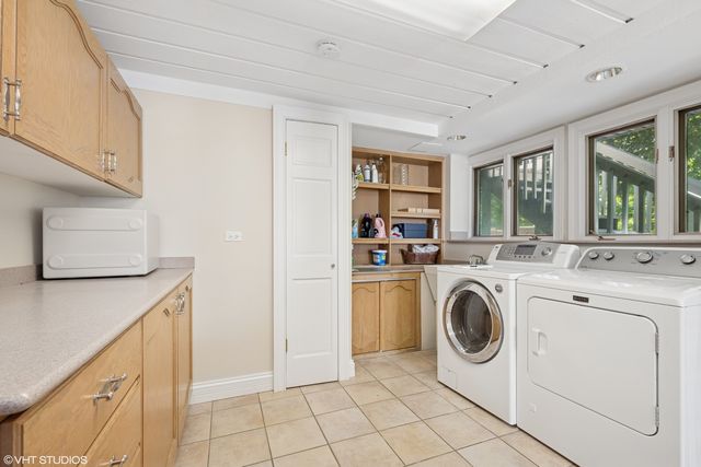 153 Algonquin Road, Barrington Hills, IL 60010