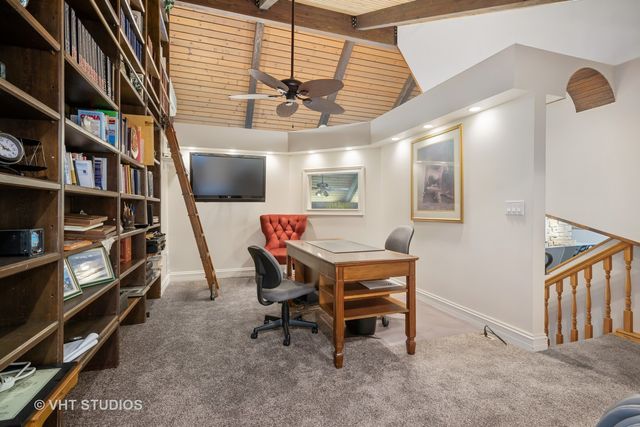 153 Algonquin Road, Barrington Hills, IL 60010