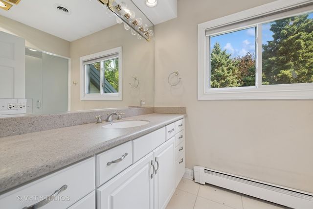 153 Algonquin Road, Barrington Hills, IL 60010