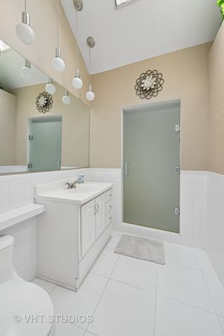 153 Algonquin Road, Barrington Hills, IL 60010