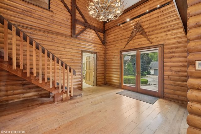 153 Algonquin Road, Barrington Hills, IL 60010