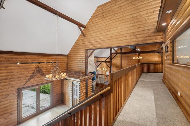 153 Algonquin Road, Barrington Hills, IL 60010