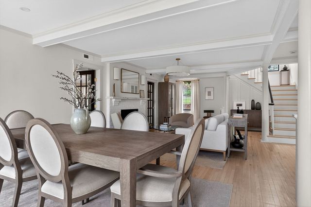 27 Wellington Ln, Belmont, MA 02478
