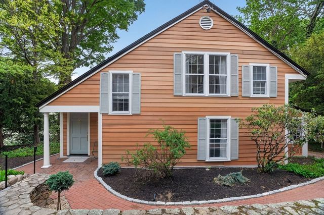 27 Wellington Ln, Belmont, MA 02478