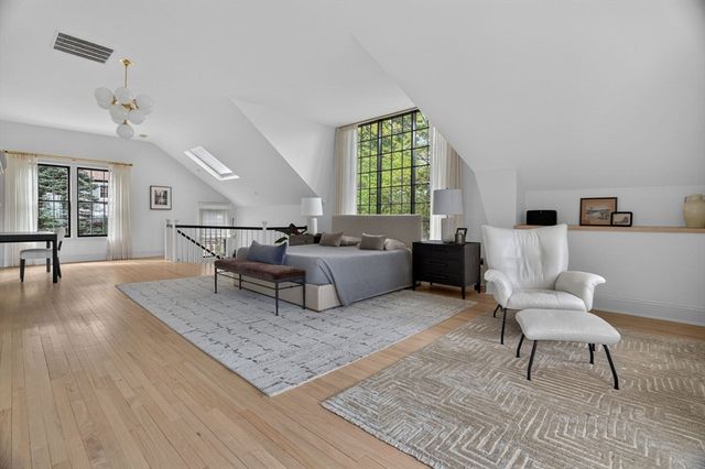 27 Wellington Ln, Belmont, MA 02478