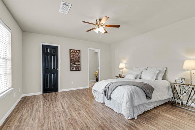 7911 Heathrow Lane, Spring, TX 77379
