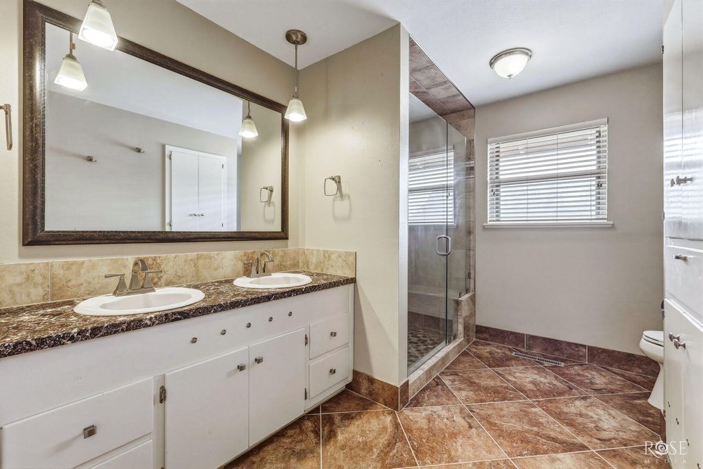 Image 18 of property listing at 2504 Douglas Drive, San Angelo, TX 76904