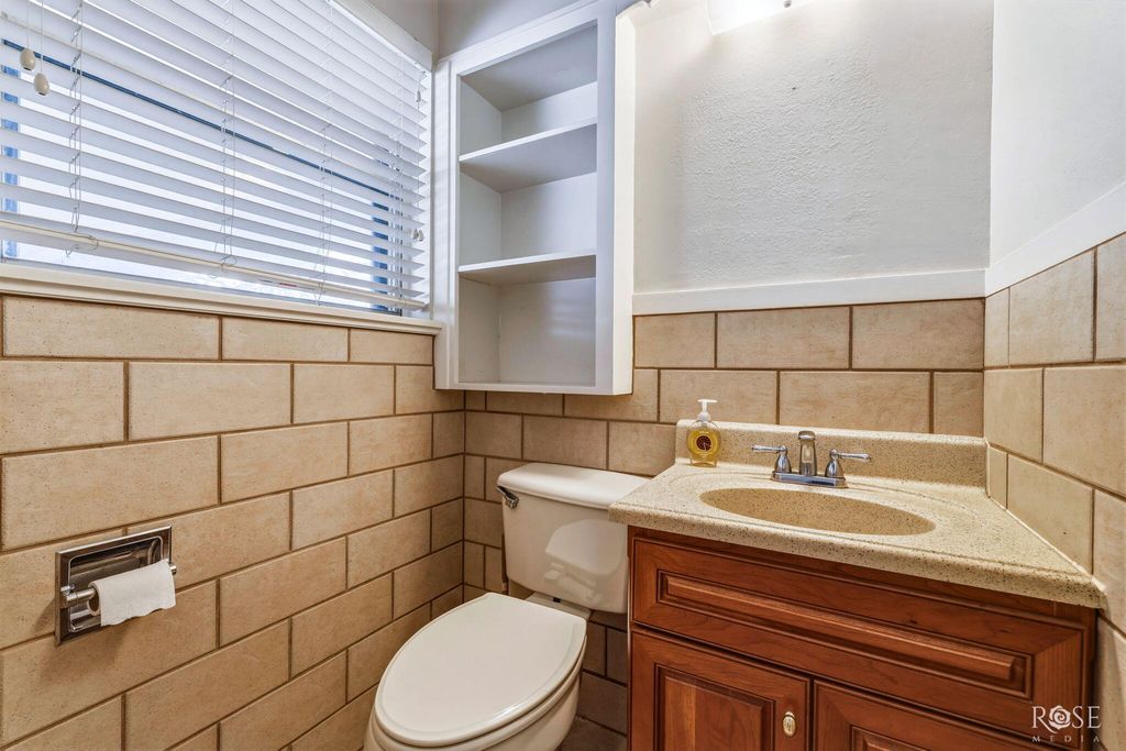 Image 26 of property listing at 2504 Douglas Drive, San Angelo, TX 76904