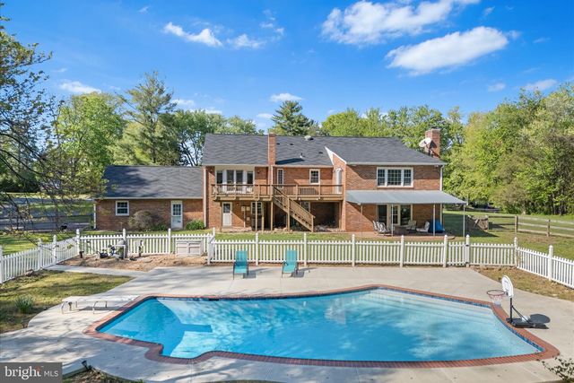 40719 WOODSIDE PL, Leesburg, VA 20175