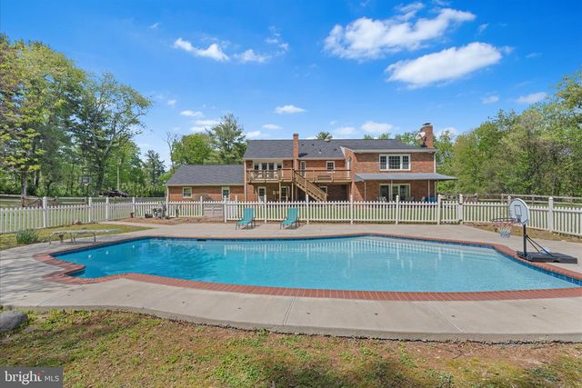 40719 WOODSIDE PL, Leesburg, VA 20175