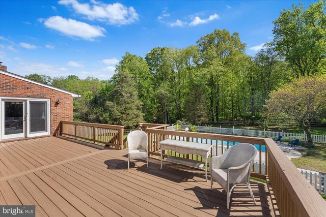 40719 WOODSIDE PL, Leesburg, VA 20175