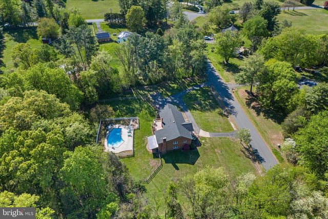 40719 WOODSIDE PL, Leesburg, VA 20175