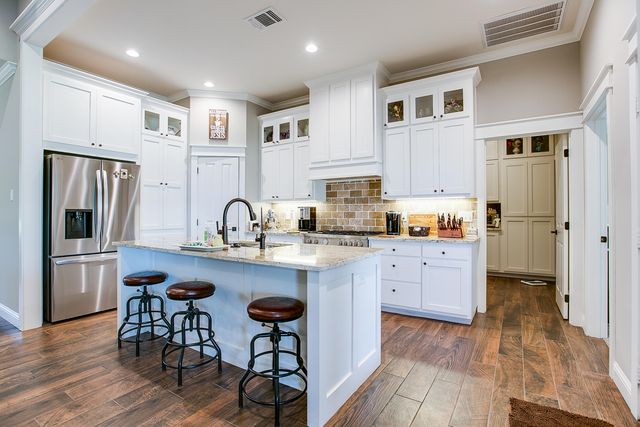 4525 Old Stone Drive, San Angelo, TX 76904