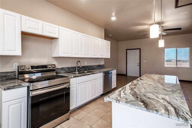 8980 W Mission Lane, Dolan Springs, AZ 86441