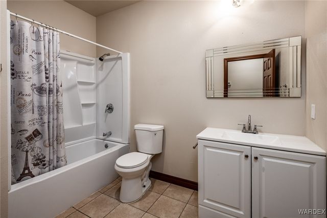 8980 W Mission Lane, Dolan Springs, AZ 86441