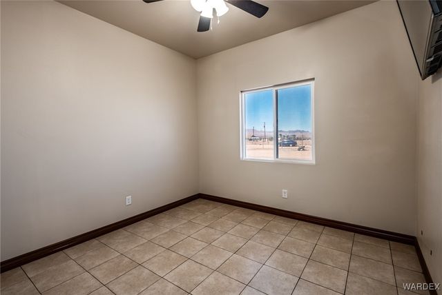 8980 W Mission Lane, Dolan Springs, AZ 86441