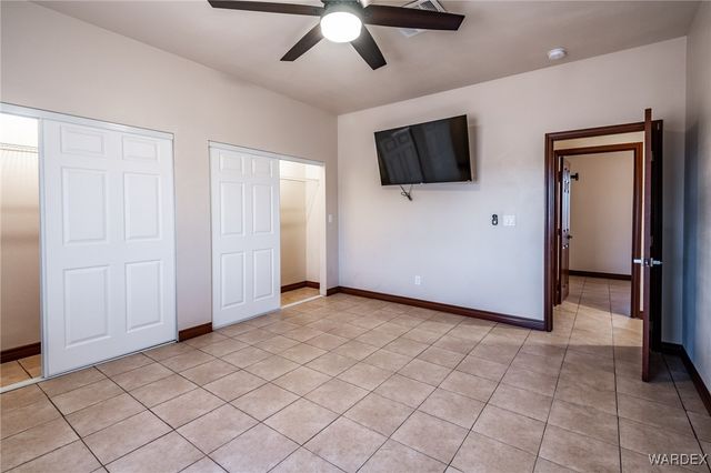 8980 W Mission Lane, Dolan Springs, AZ 86441