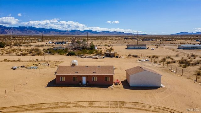 8980 W Mission Lane, Dolan Springs, AZ 86441