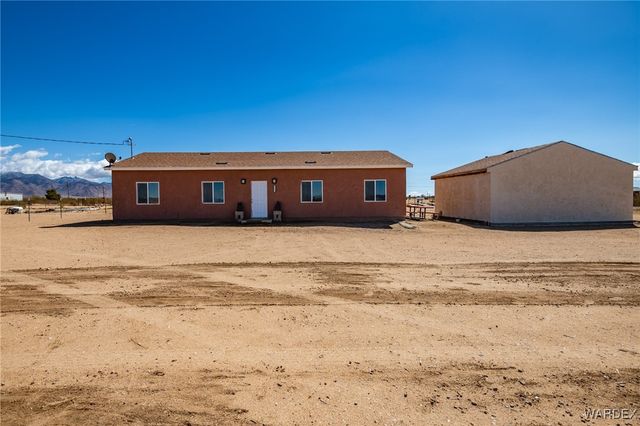 8980 W Mission Lane, Dolan Springs, AZ 86441