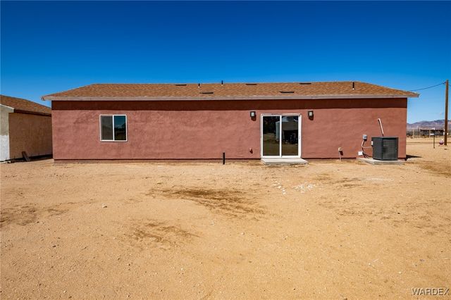 8980 W Mission Lane, Dolan Springs, AZ 86441