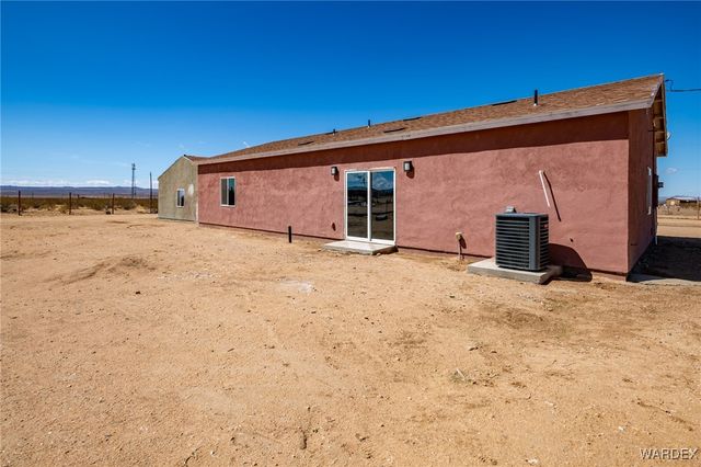 8980 W Mission Lane, Dolan Springs, AZ 86441