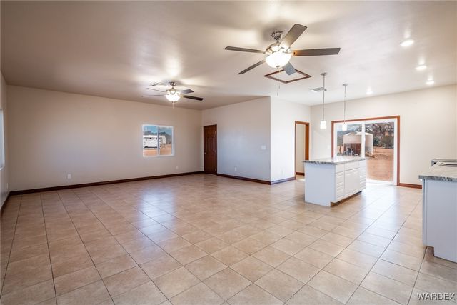 8980 W Mission Lane, Dolan Springs, AZ 86441