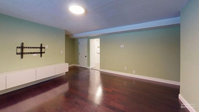 31 Westgate Road 1, Boston, MA 02467