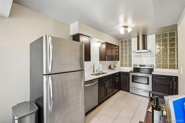 6305 W 6th Avenue D10, Denver, CO 80214