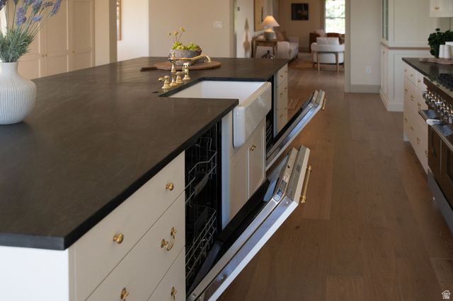 518 E 11TH AVE, Salt Lake City, UT 84103