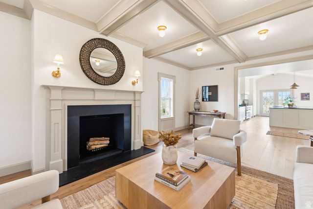518 E 11TH AVE, Salt Lake City, UT 84103