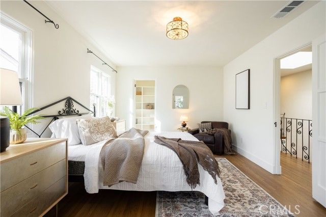 1299 Boston, Altadena, CA 91001