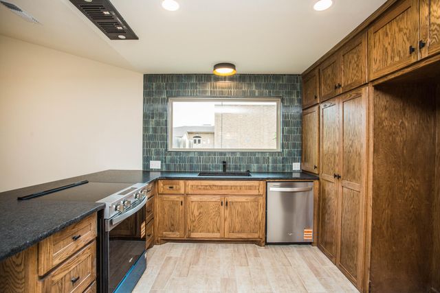 3502 77th Drive, Lubbock, TX 79423