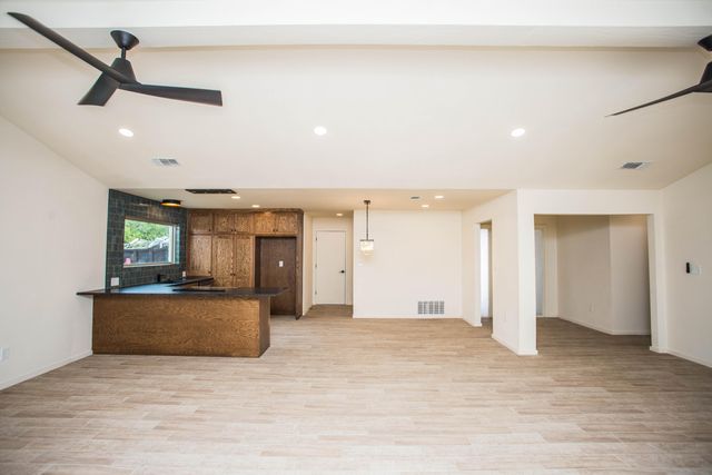 3502 77th Drive, Lubbock, TX 79423