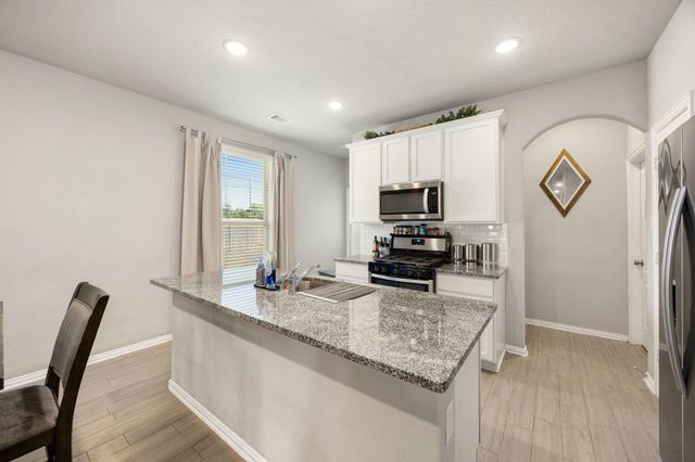 7403 French Quarter Court, Fulshear, TX 77441