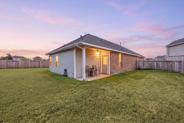 7403 French Quarter Court, Fulshear, TX 77441