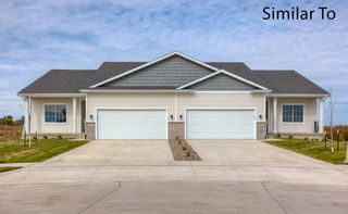 16732 Walnut Meadows Circle, Urbandale, IA 50323