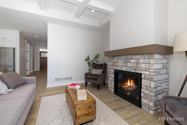 2020 Fallasburg Park Drive Ne 1, Vergennes Twp, MI 49331
