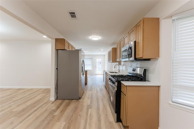 15823 Kueben Lane, Houston, TX 77489