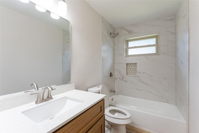 15823 Kueben Lane, Houston, TX 77489