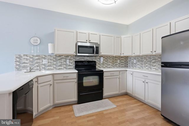 2002 BRAKEN AVE, Wilmington, DE 19808