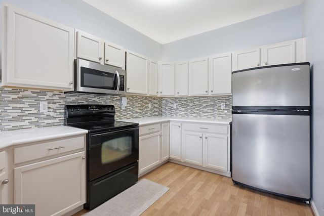 2002 BRAKEN AVE, Wilmington, DE 19808