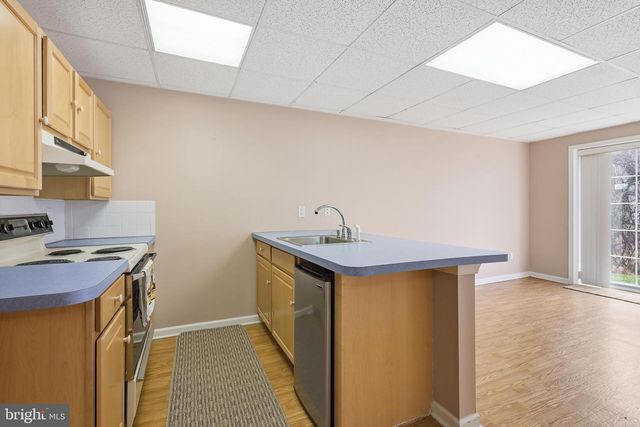 2002 BRAKEN AVE, Wilmington, DE 19808