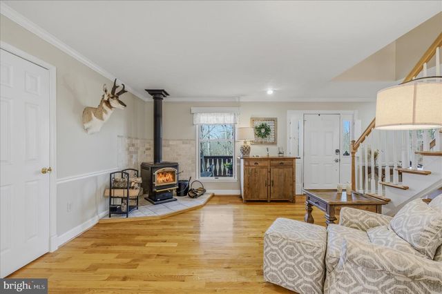 580 BRAEBURN DR, Augusta, WV 26704